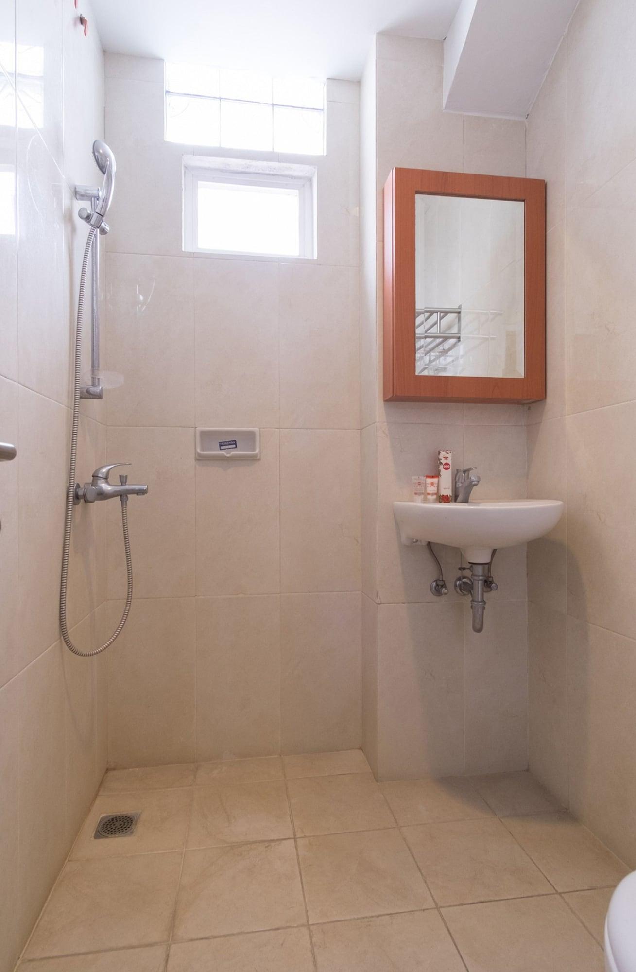Oyo 294 Andrea Residence Syariah Medan Buitenkant foto