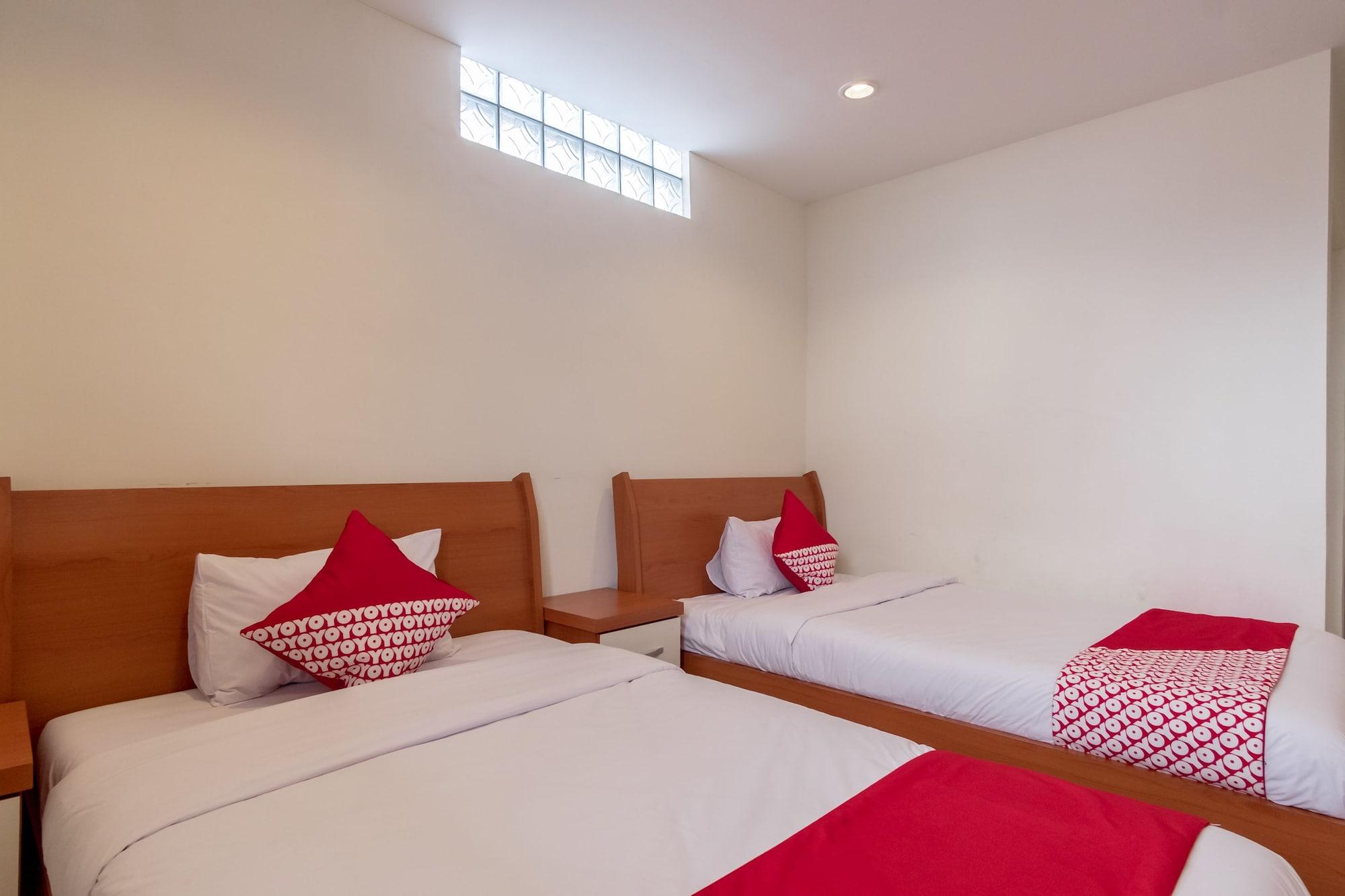 Oyo 294 Andrea Residence Syariah Medan Buitenkant foto