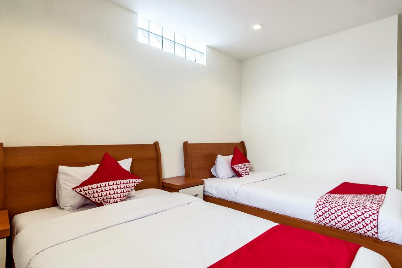 Oyo 294 Andrea Residence Syariah Medan Buitenkant foto