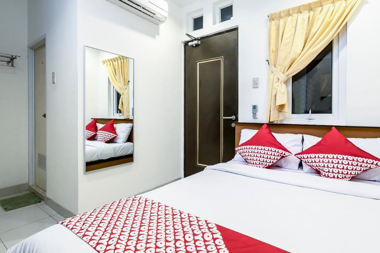 Oyo 294 Andrea Residence Syariah Medan Buitenkant foto